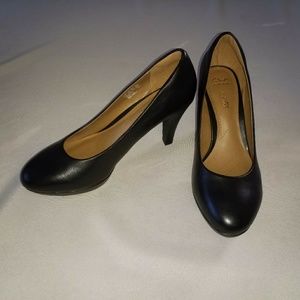 Clarks Brier Dolly Black Plaforms